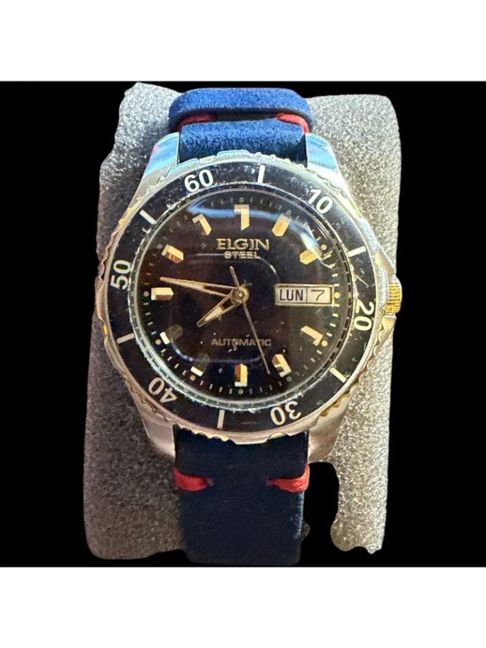 Vintage Elgin Steel Automatic Watch With Black Dial & Day-Date Display Gold-Tone
